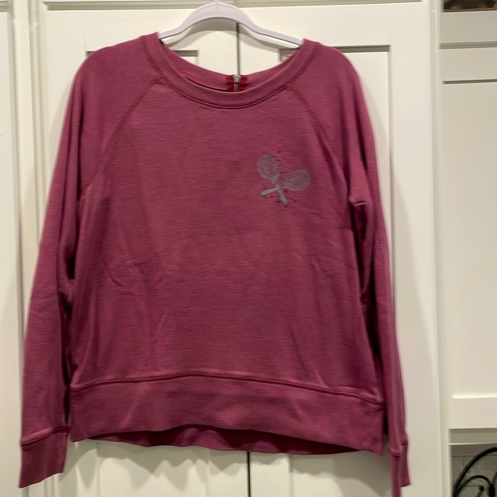 Aerie Lightweight Sweatshirt w/ tennis logo. Size Large.